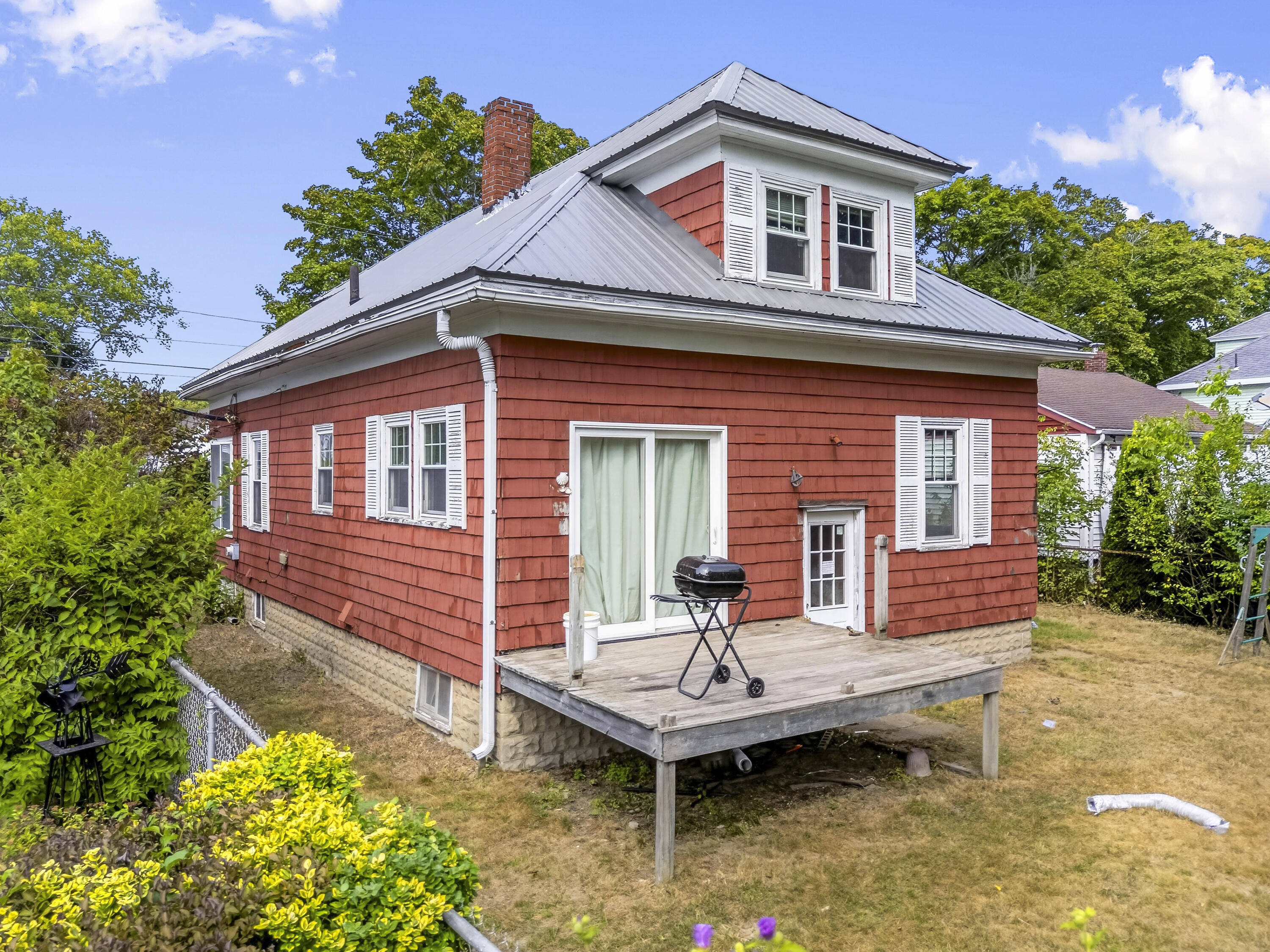 62 Powsland Street
