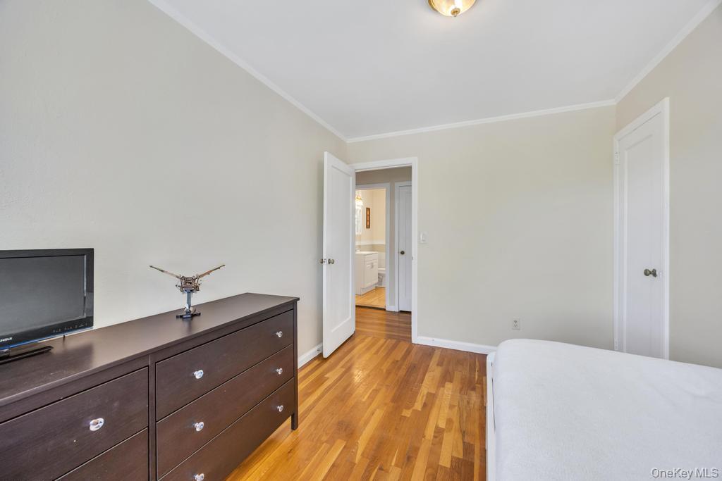 83 E End Avenue