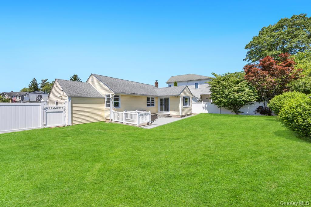 83 E End Avenue