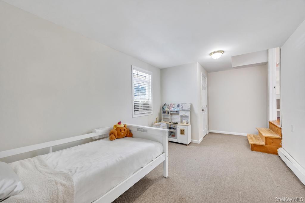 83 E End Avenue