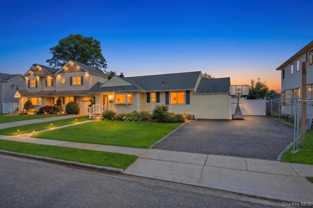 83 E End Avenue