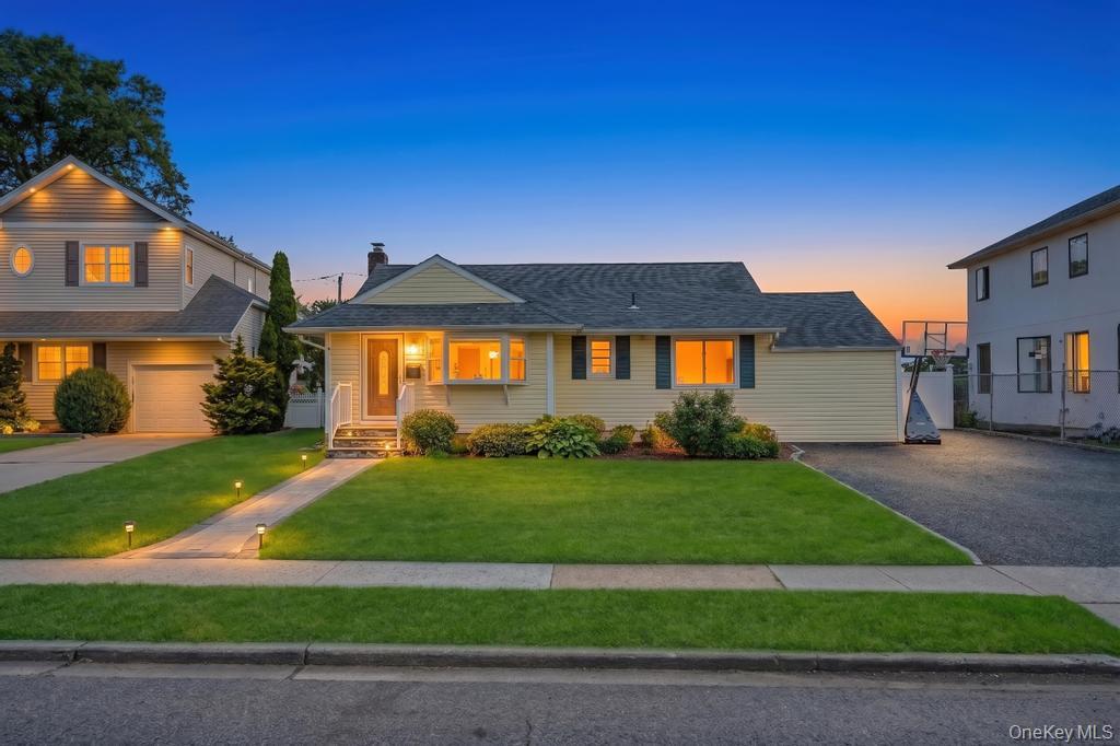 83 E End Avenue