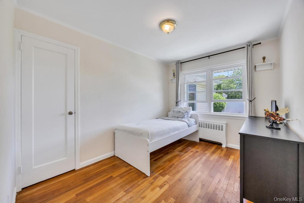 83 E End Avenue