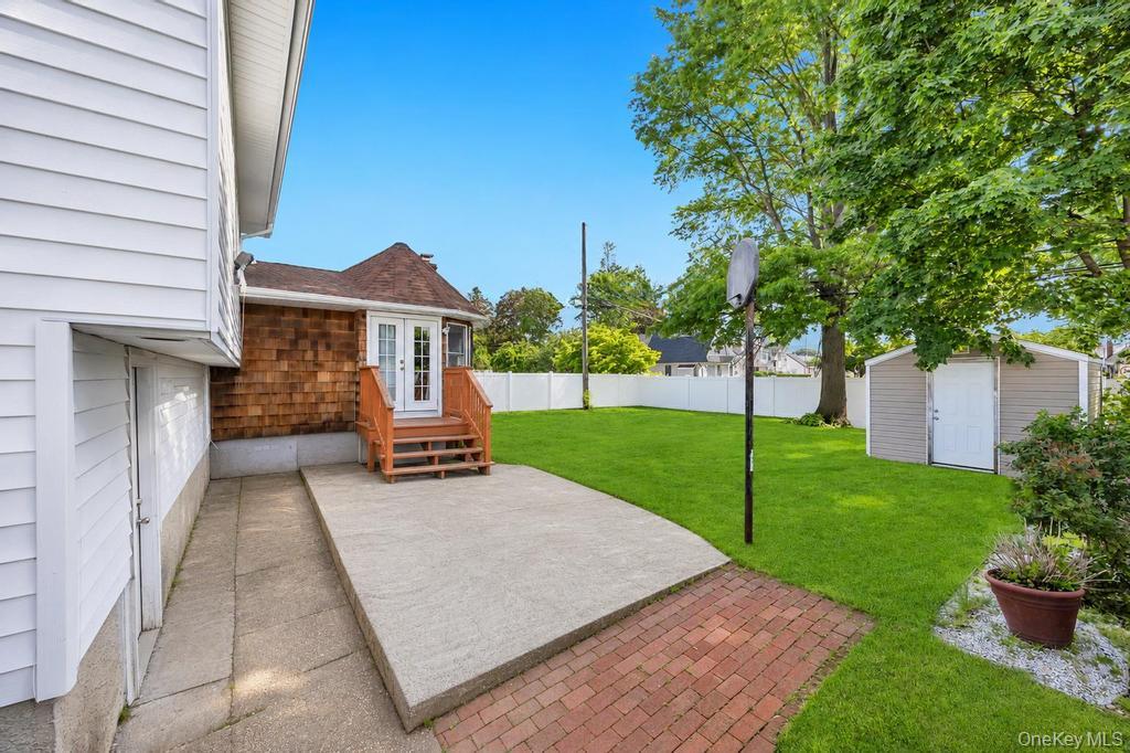 11 Edgewood Drive