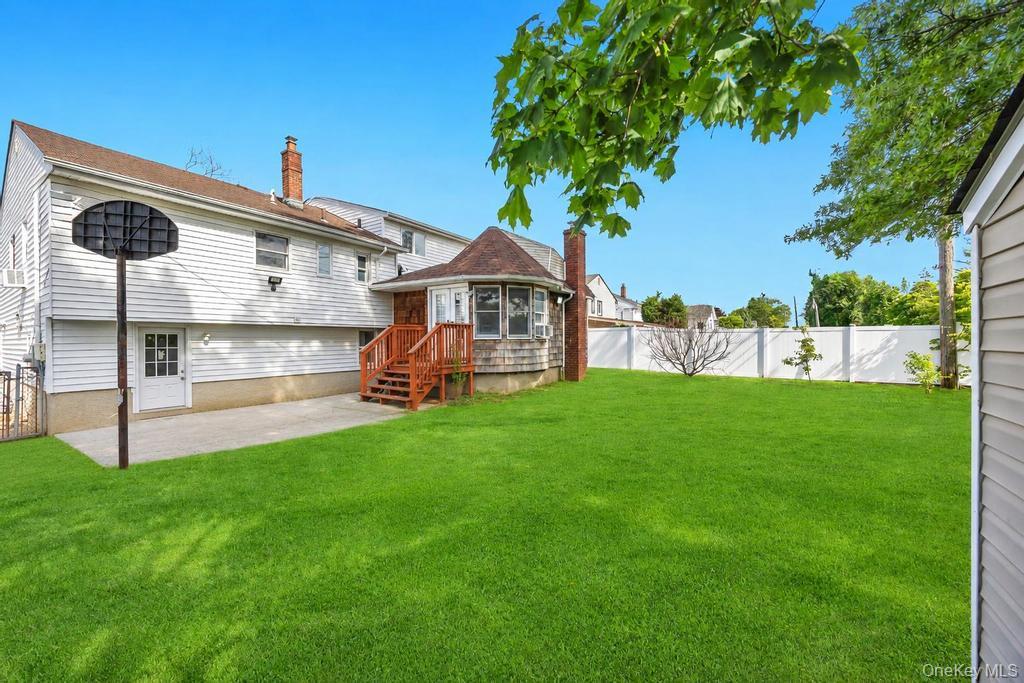 11 Edgewood Drive
