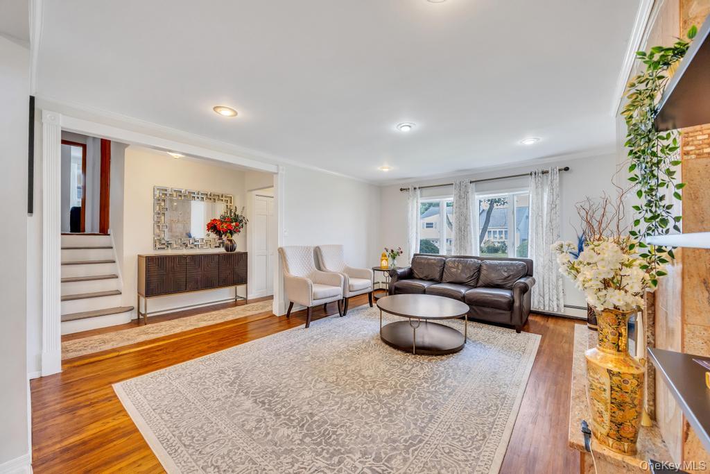 11 Edgewood Drive