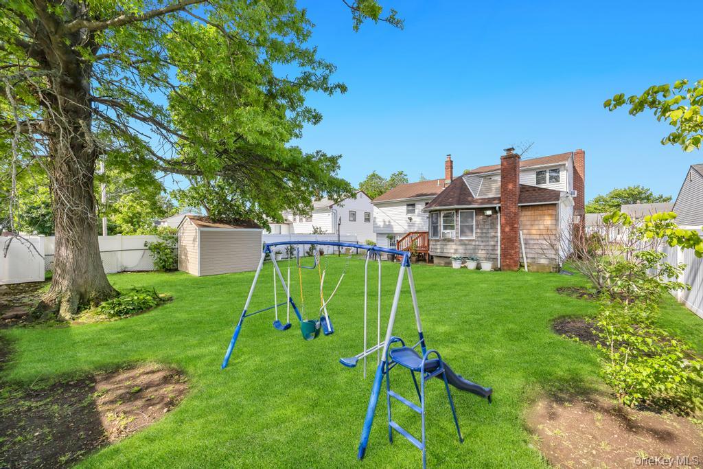11 Edgewood Drive