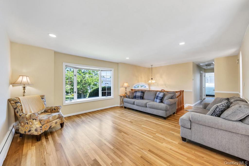 25 Laurel Place