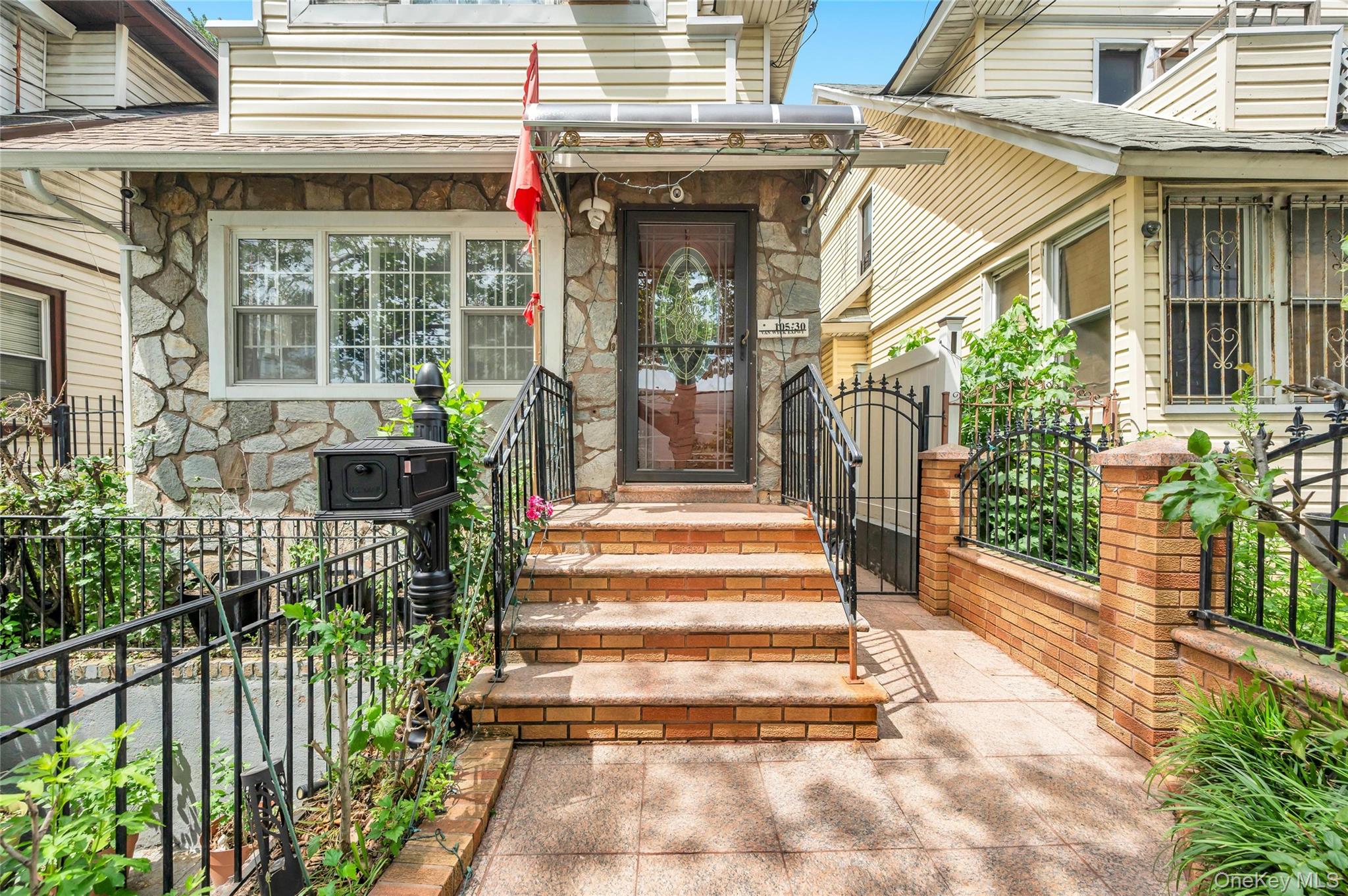 10530 Van Wyck Expressway