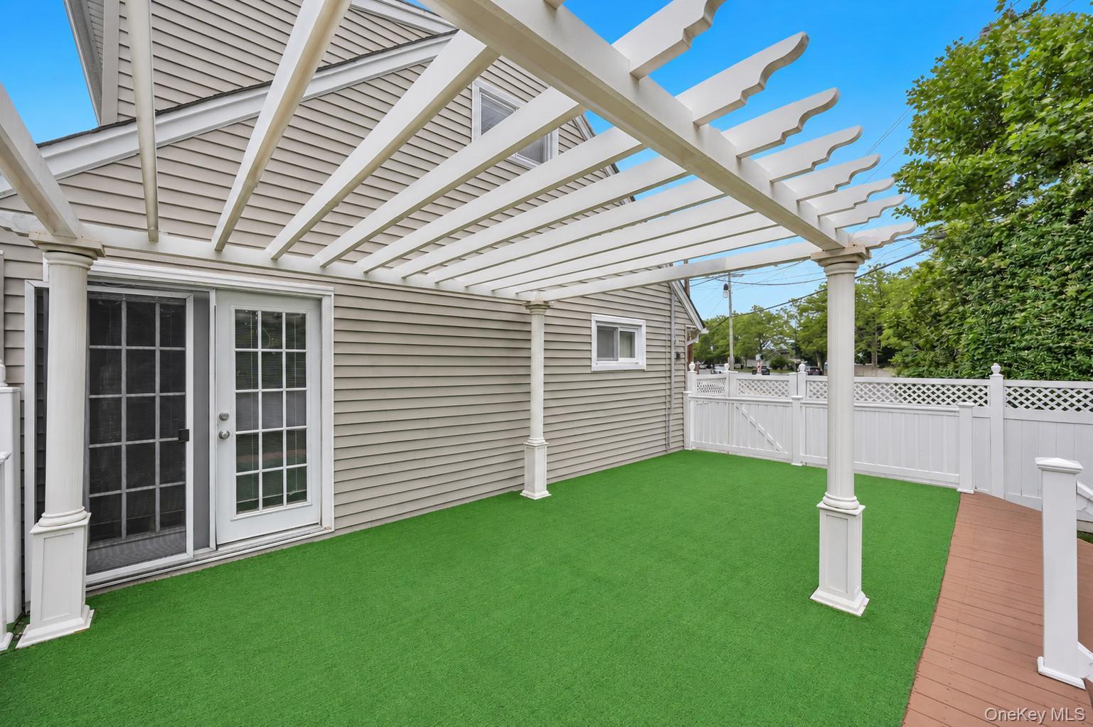 2 Briggs Street