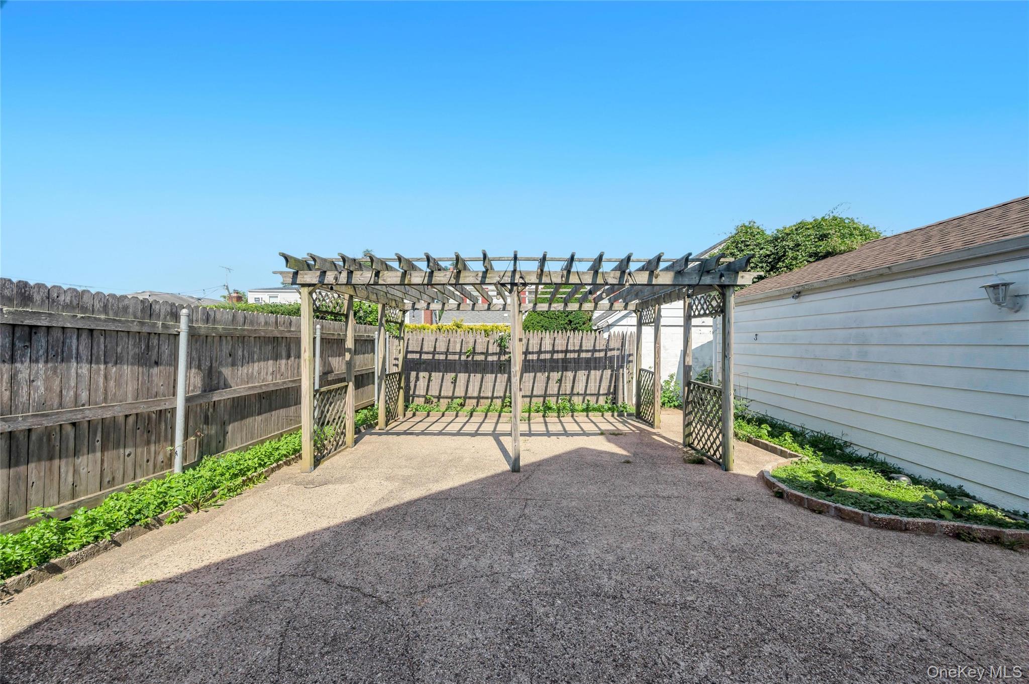 374 Rockaway Parkway
