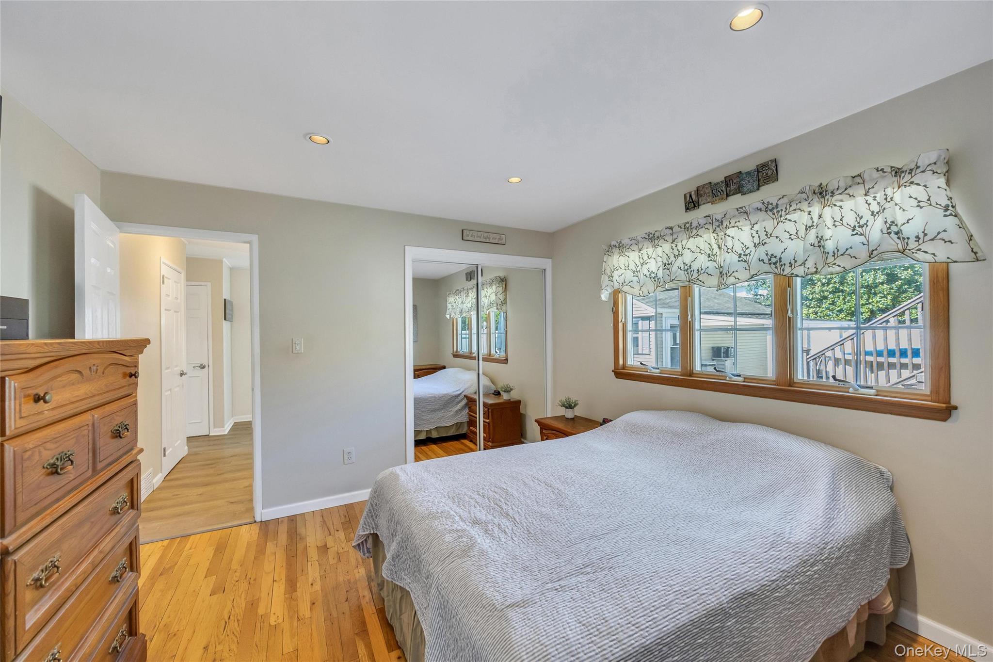42 Crescent Street