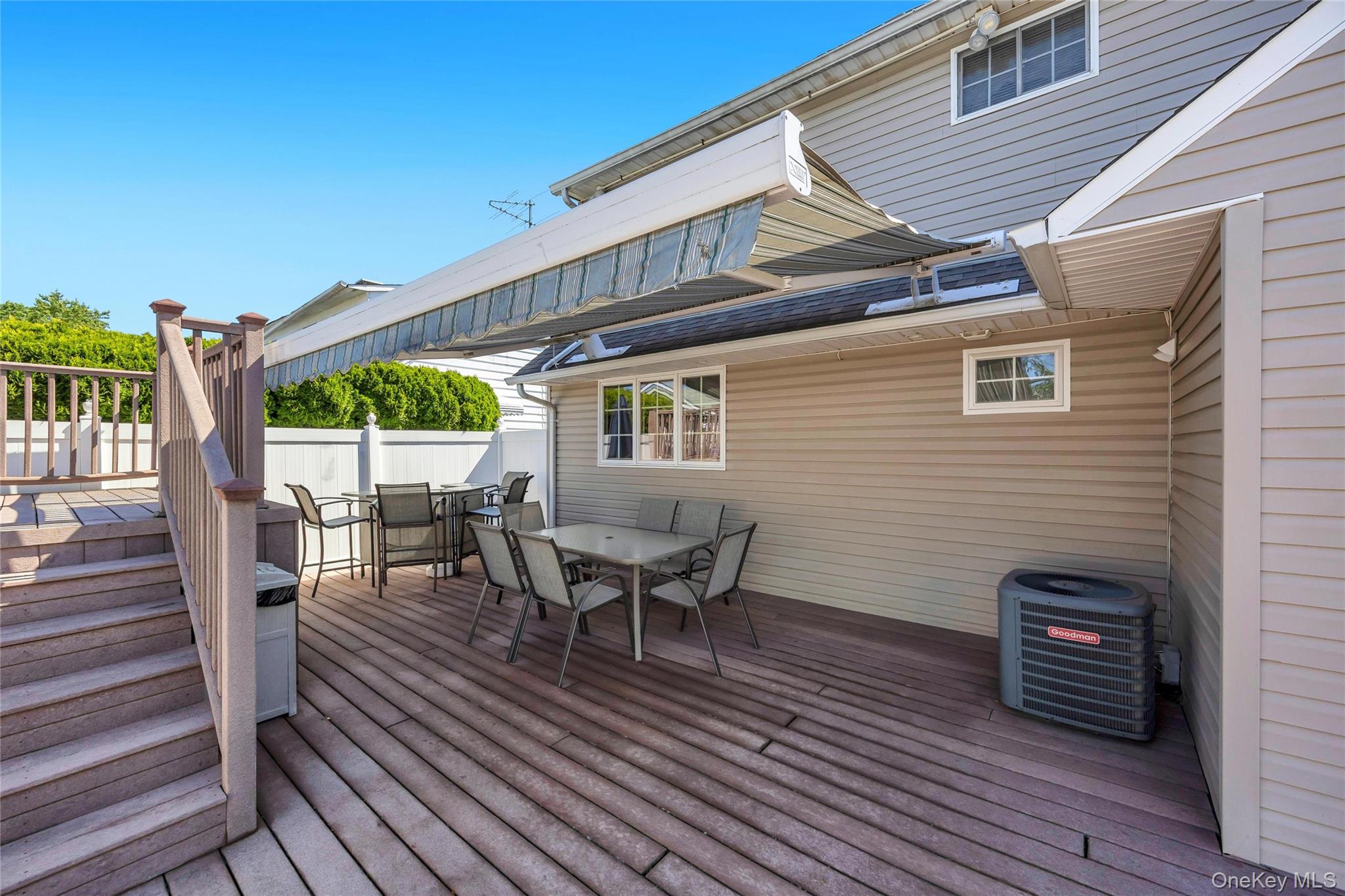 42 Crescent Street