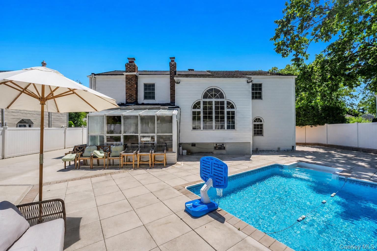 11 Empress Pines Drive