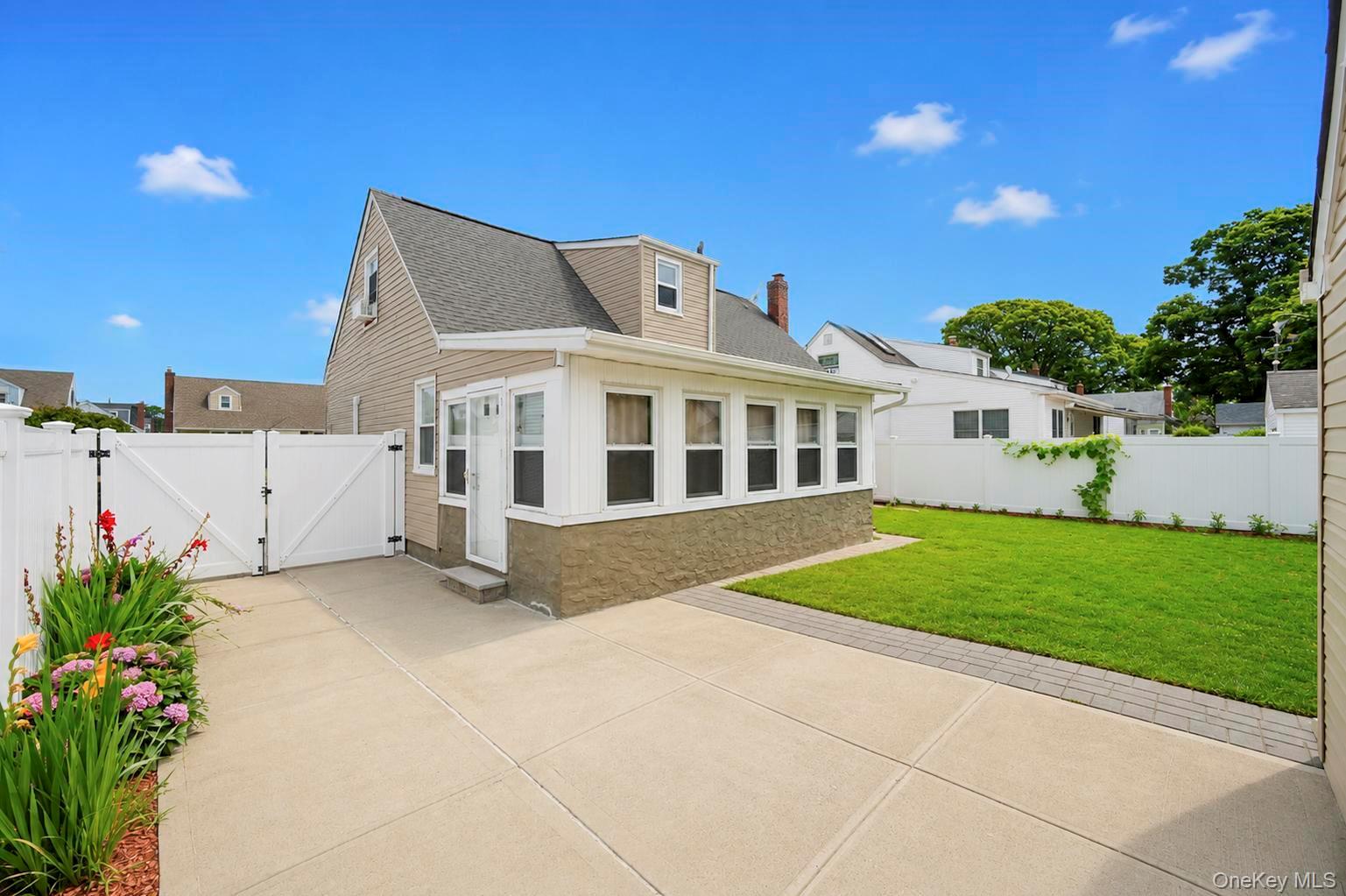 52 E Fenimore Street