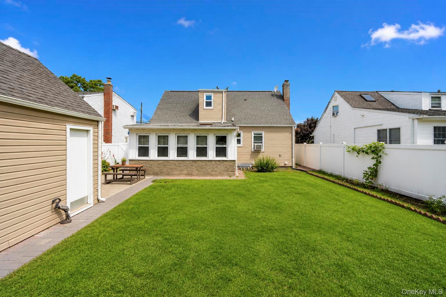 52 E Fenimore Street