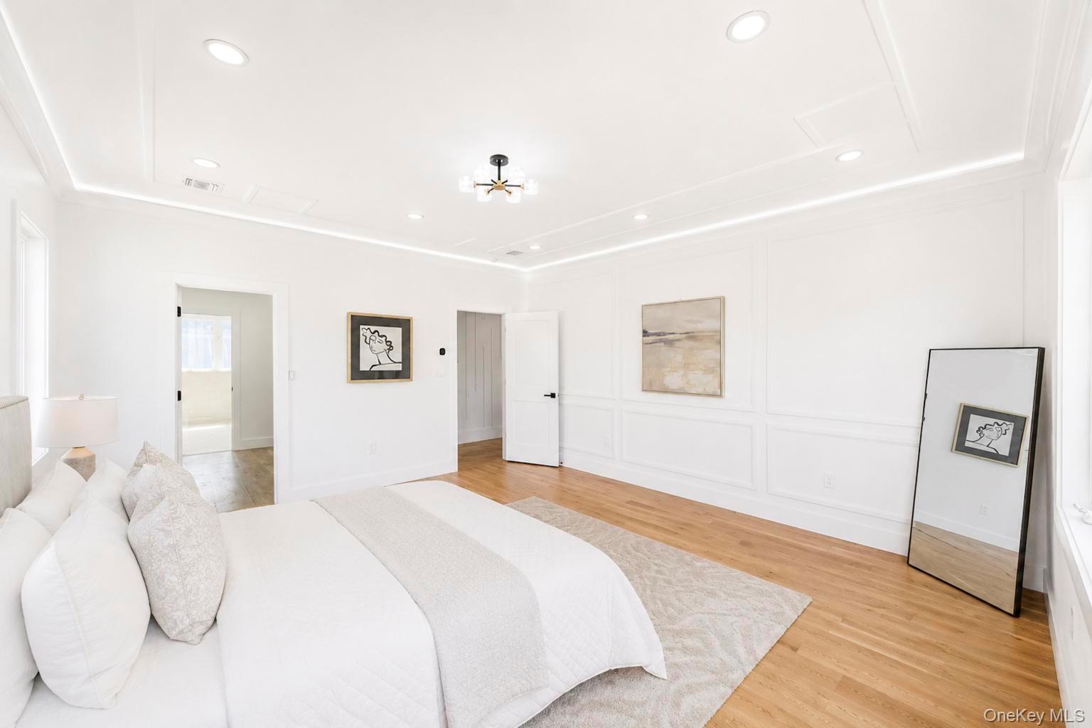 43 W Cabot Lane