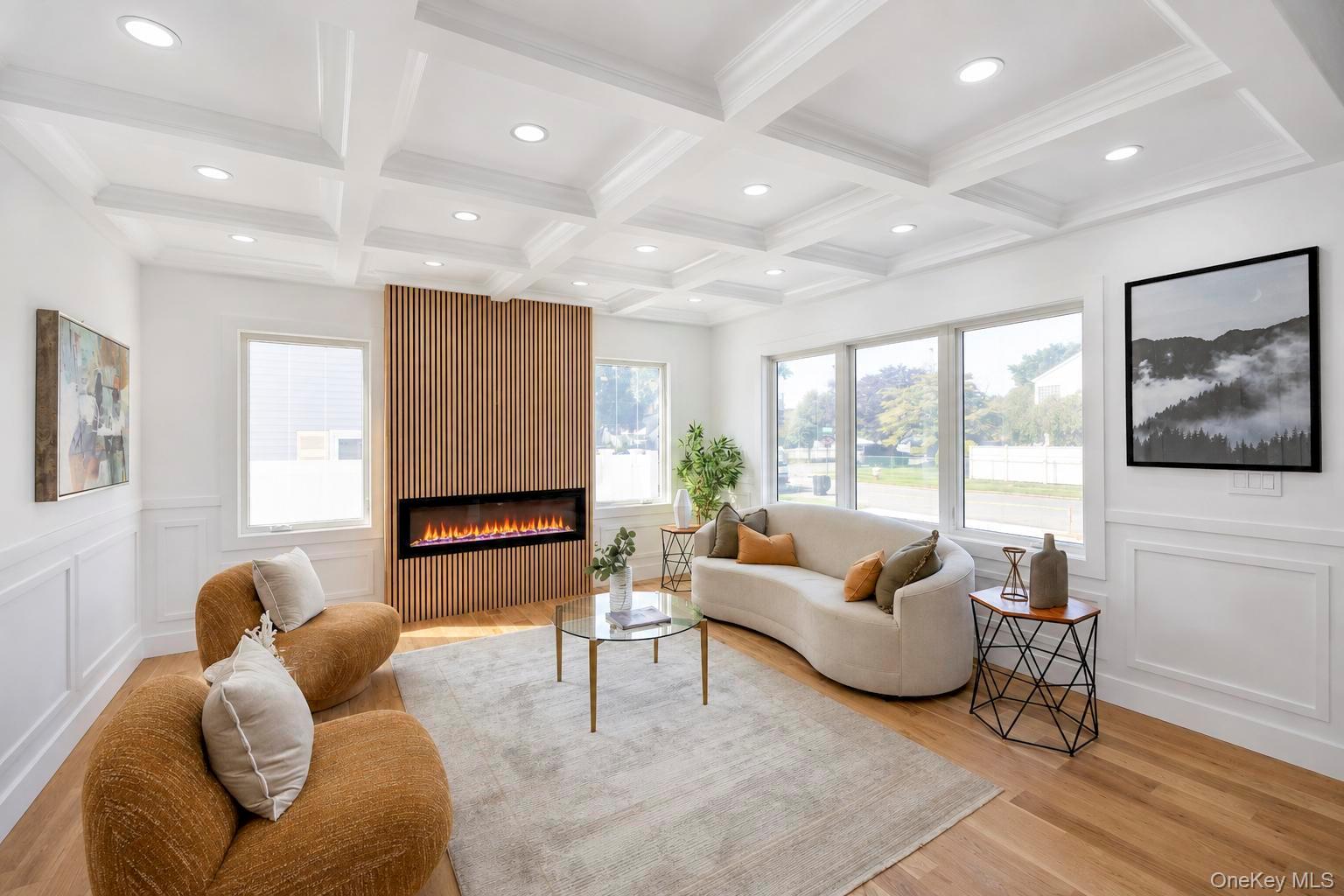 43 W Cabot Lane