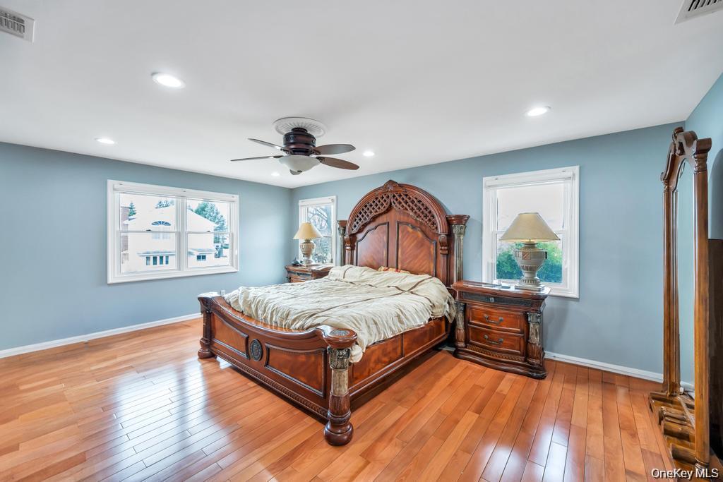 6 Garden Circle