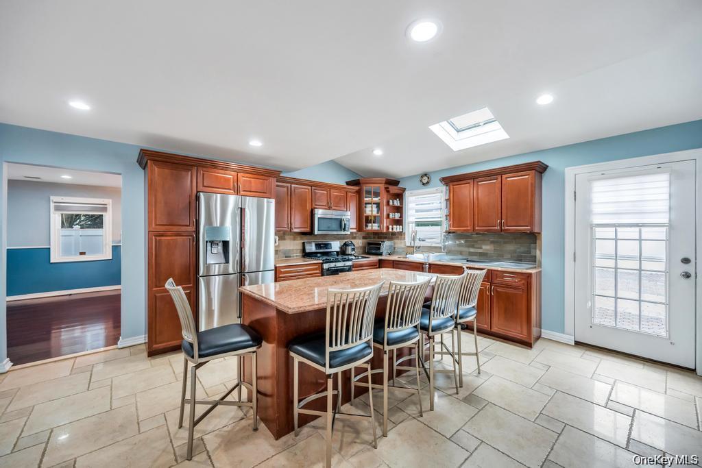 6 Garden Circle