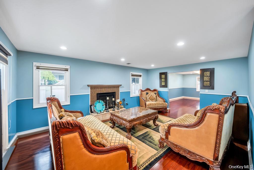 6 Garden Circle