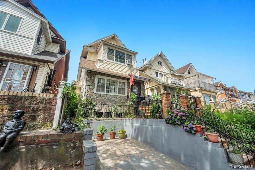 10530 Van Wyck Expressway