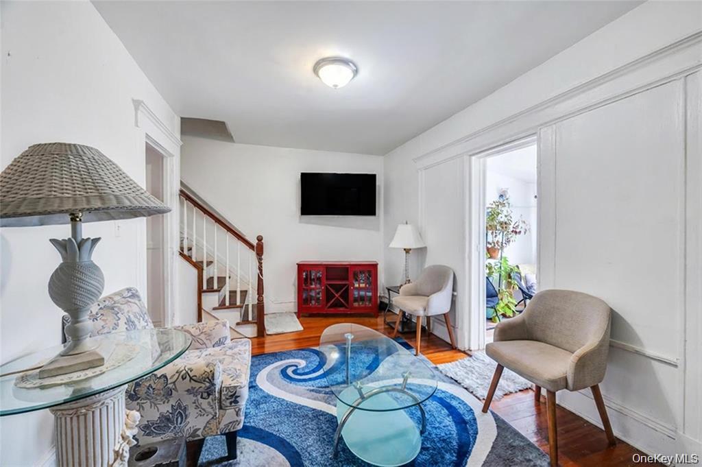 10530 Van Wyck Expressway