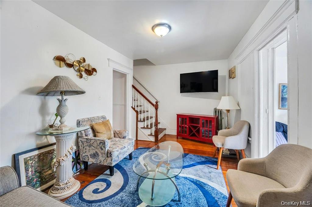 10530 Van Wyck Expressway