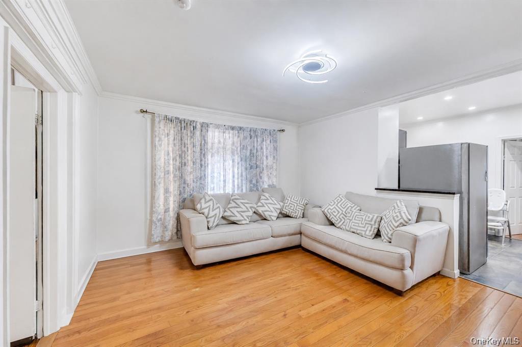 10530 Van Wyck Expressway