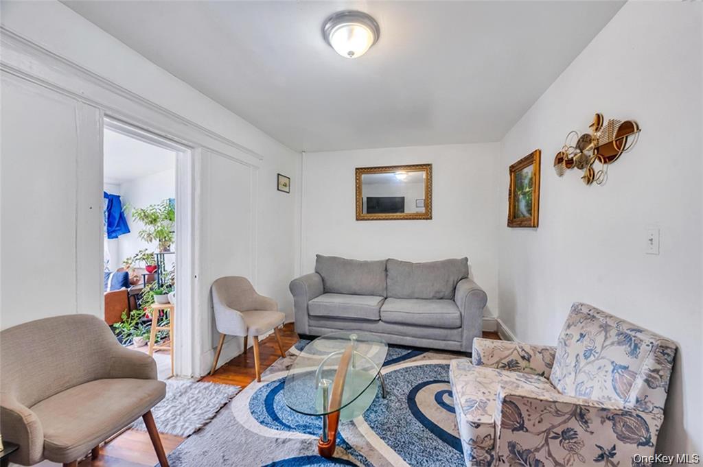 10530 Van Wyck Expressway