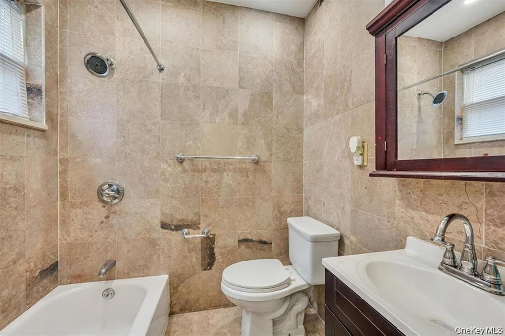 10530 Van Wyck Expressway