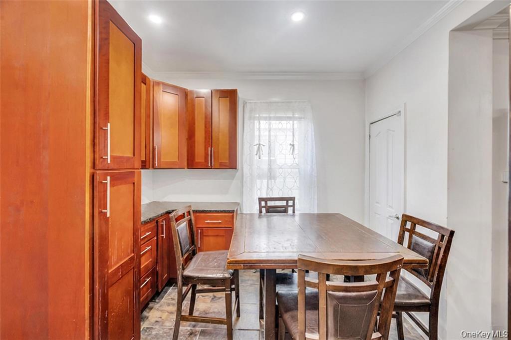 10530 Van Wyck Expressway