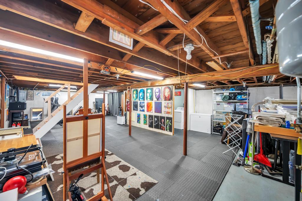 260 9th Street
