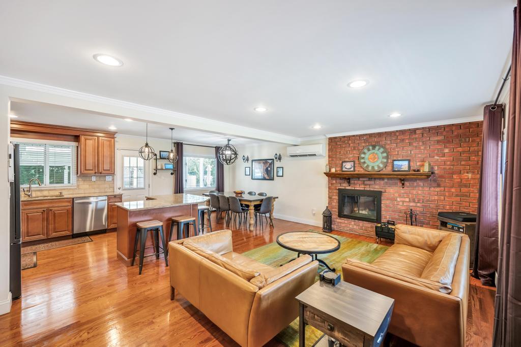 260 9th Street