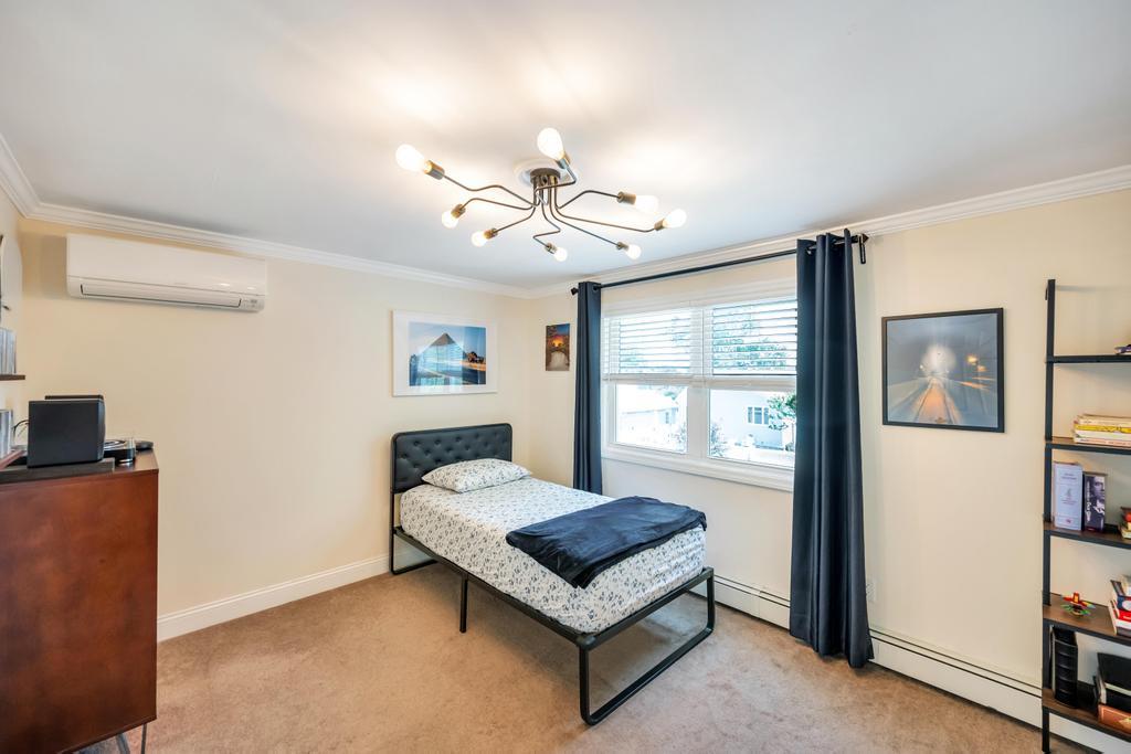 260 9th Street