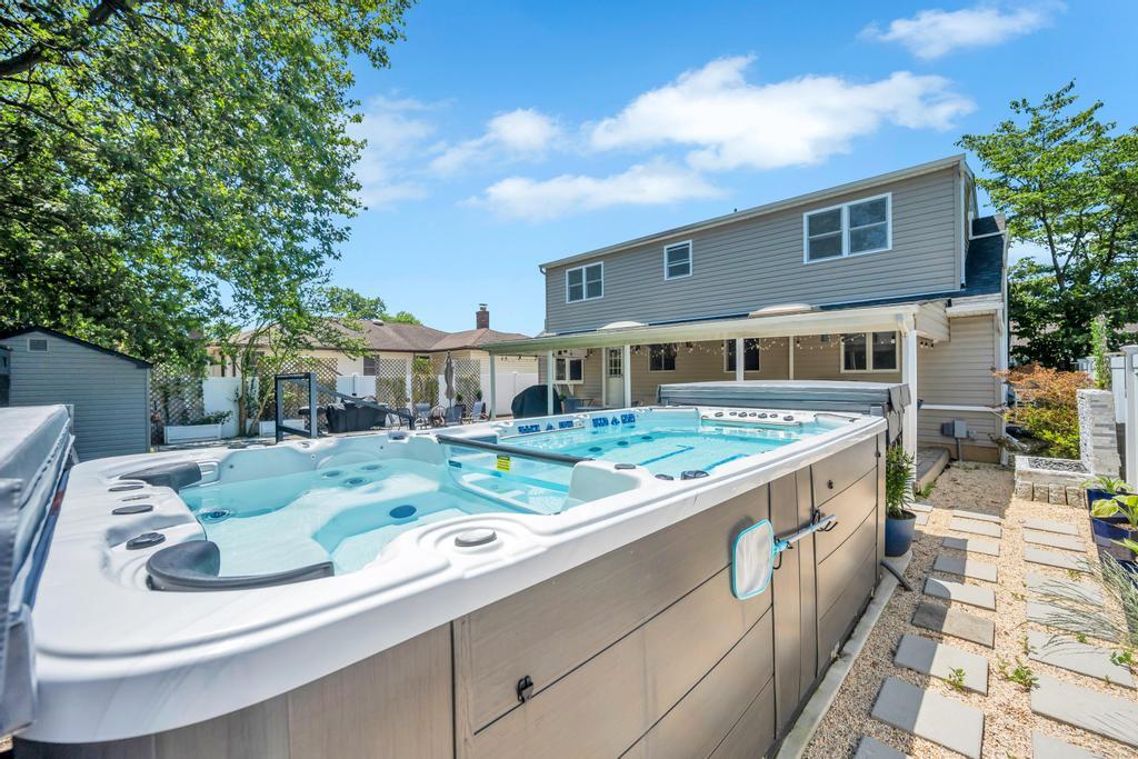 260 9th Street