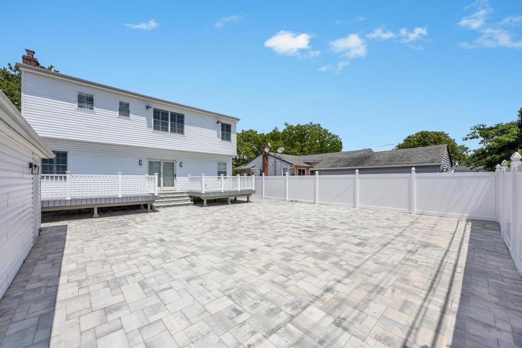 32 Cornell Avenue