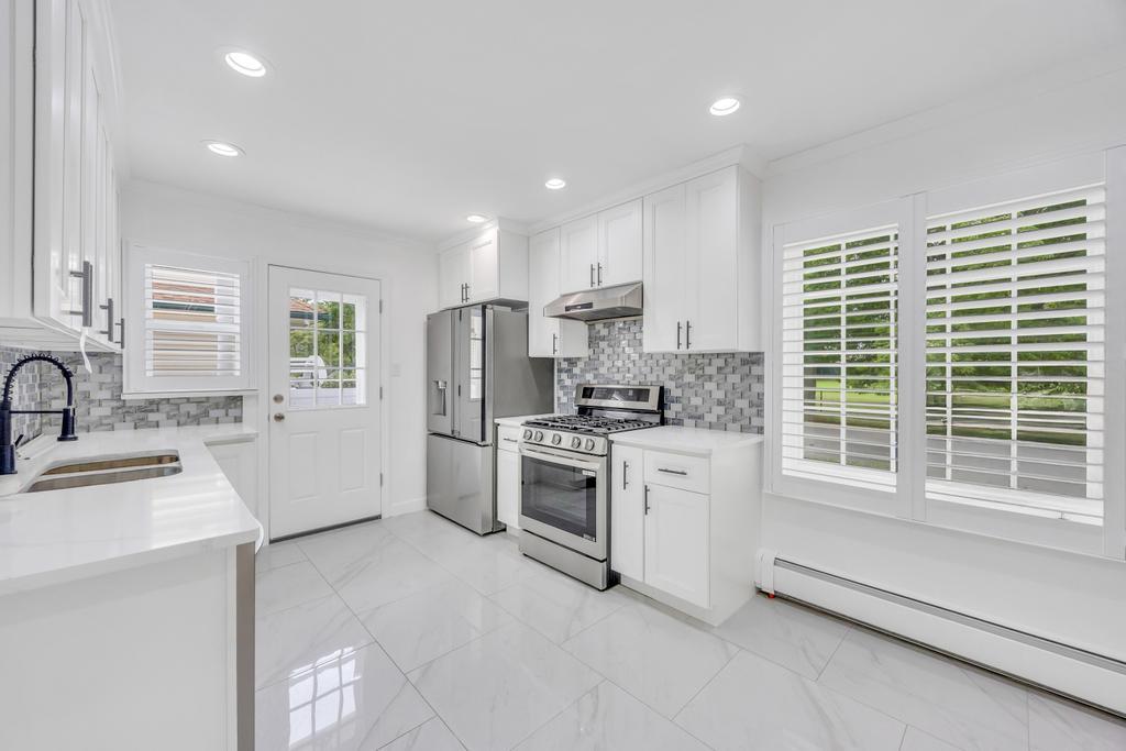 32 Cornell Avenue