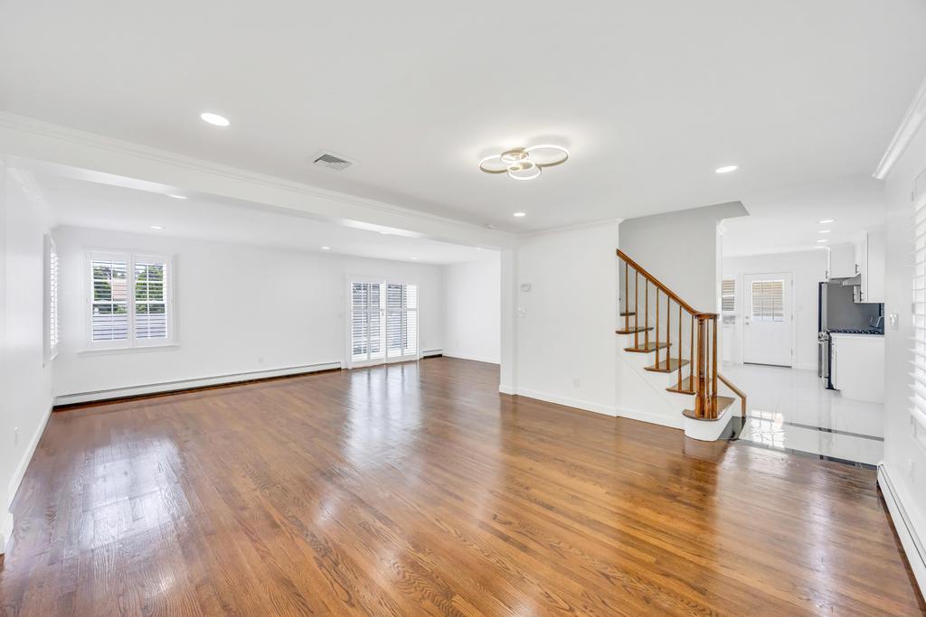 32 Cornell Avenue