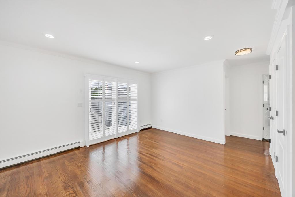 32 Cornell Avenue