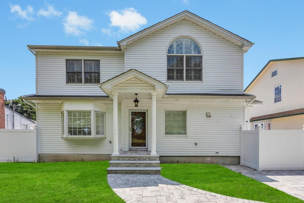 32 Cornell Avenue