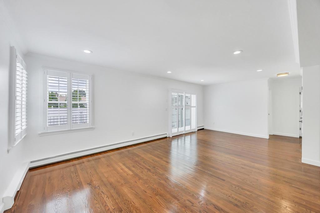 32 Cornell Avenue