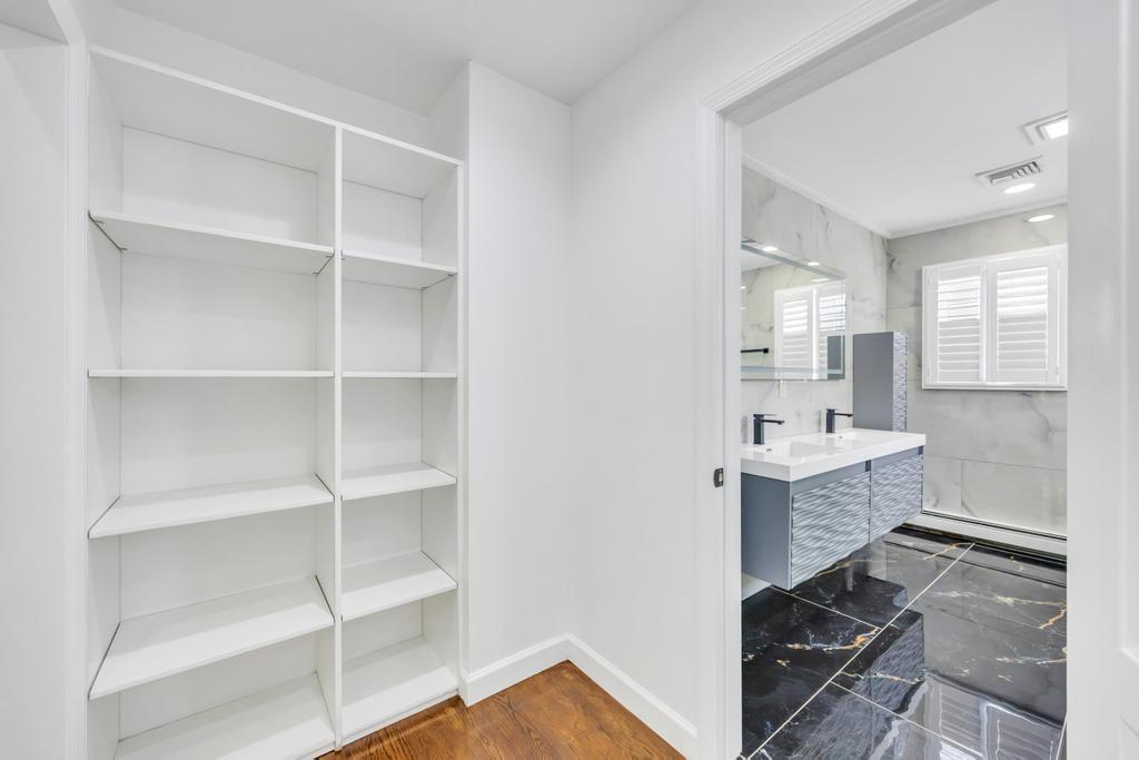 32 Cornell Avenue