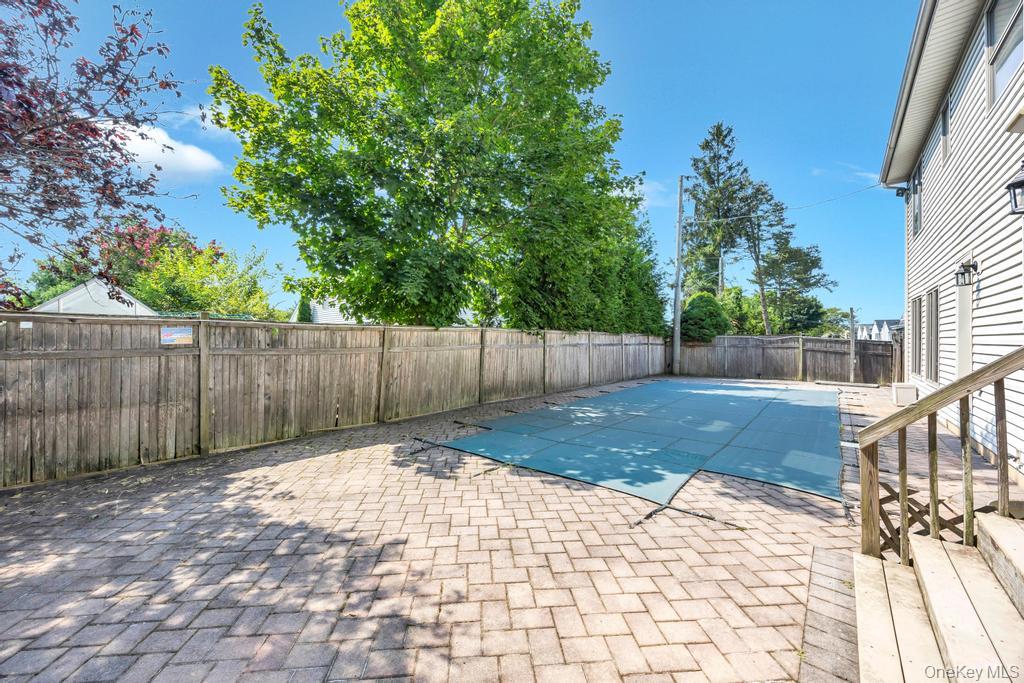 34 Gloria Place