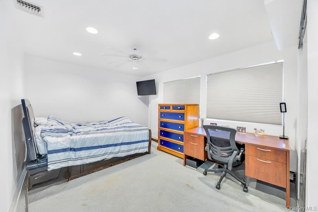 34 Gloria Place