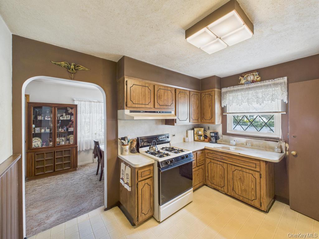 81 Cedarlawn Boulevard