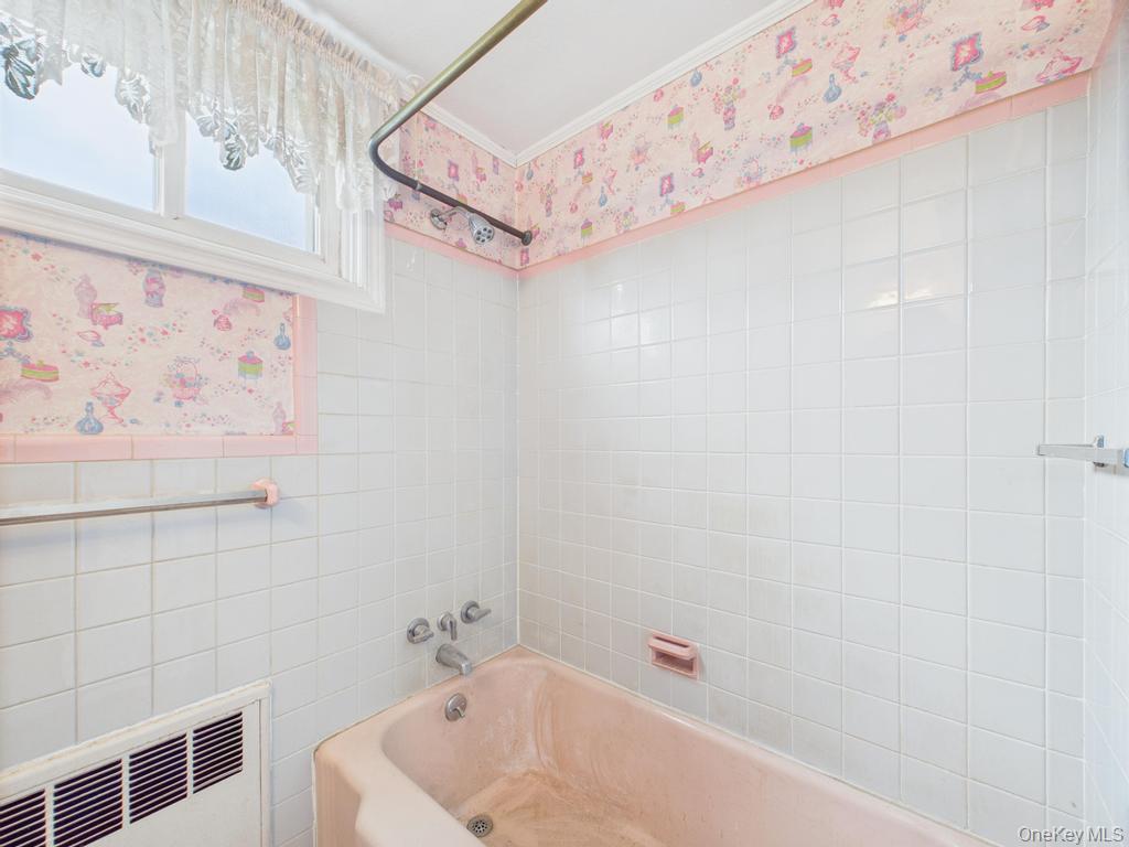 81 Cedarlawn Boulevard