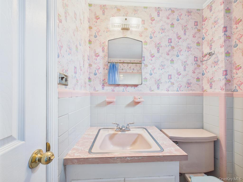 81 Cedarlawn Boulevard