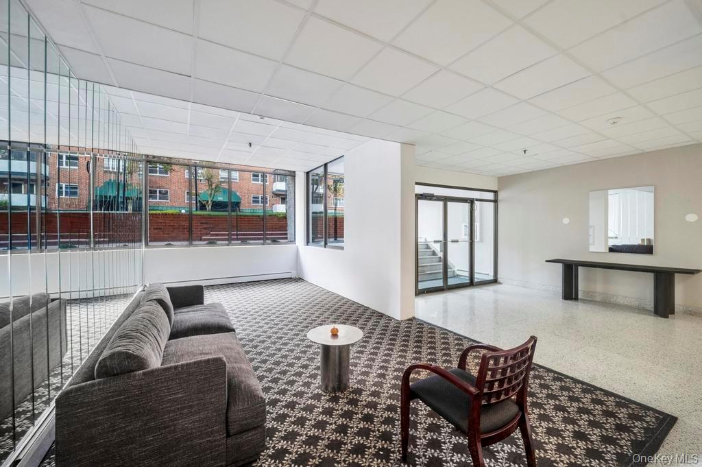 101 Lincoln Avenue Unit: 1f