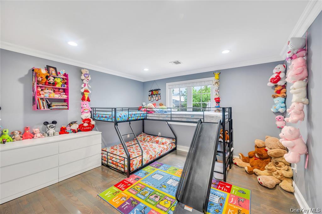 2694 A Forest Avenue